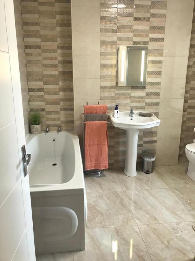 Helens House Derry City Centre Remarkable 3-Bed Extérieur photo